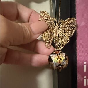 Gold Butterfly Pendant Necklace